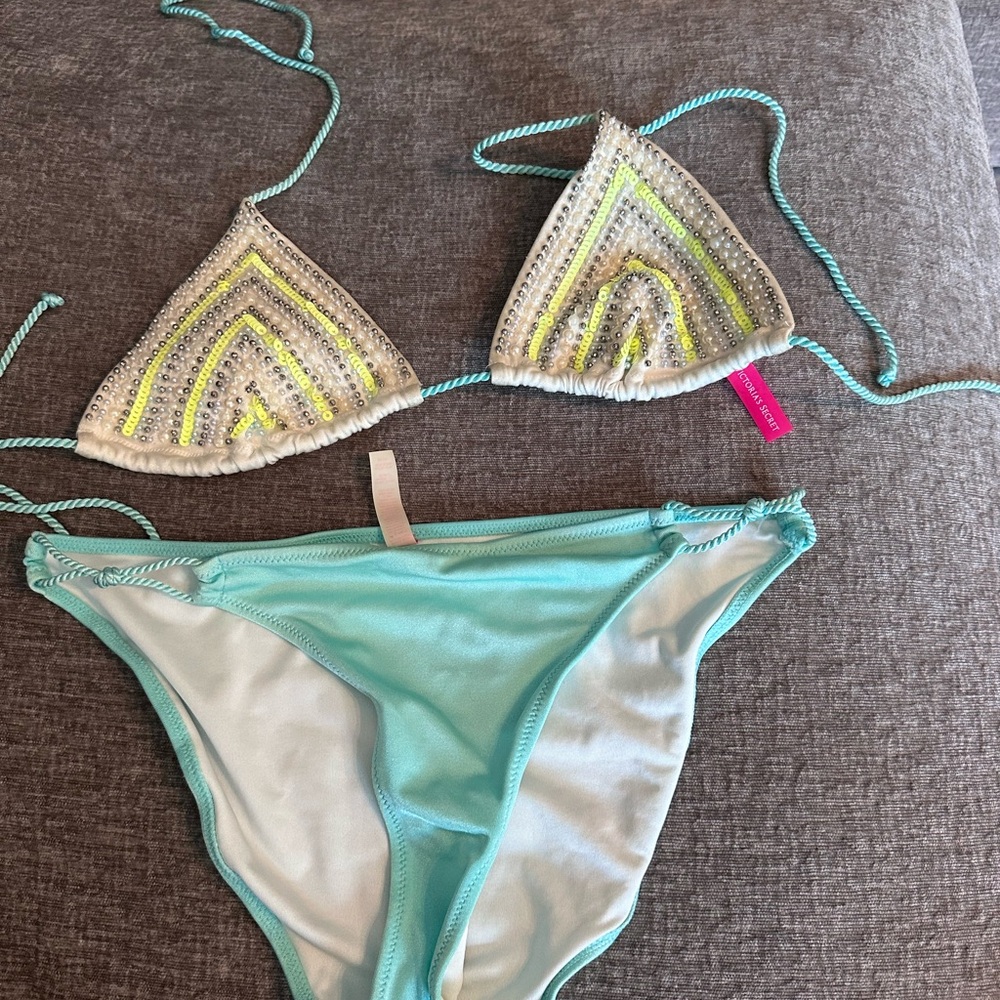Victoria's Secret Bikini in Aqua and Yellow